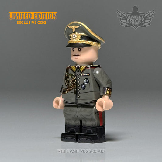 Minifigure #18 (WW2 German Generalmajor)