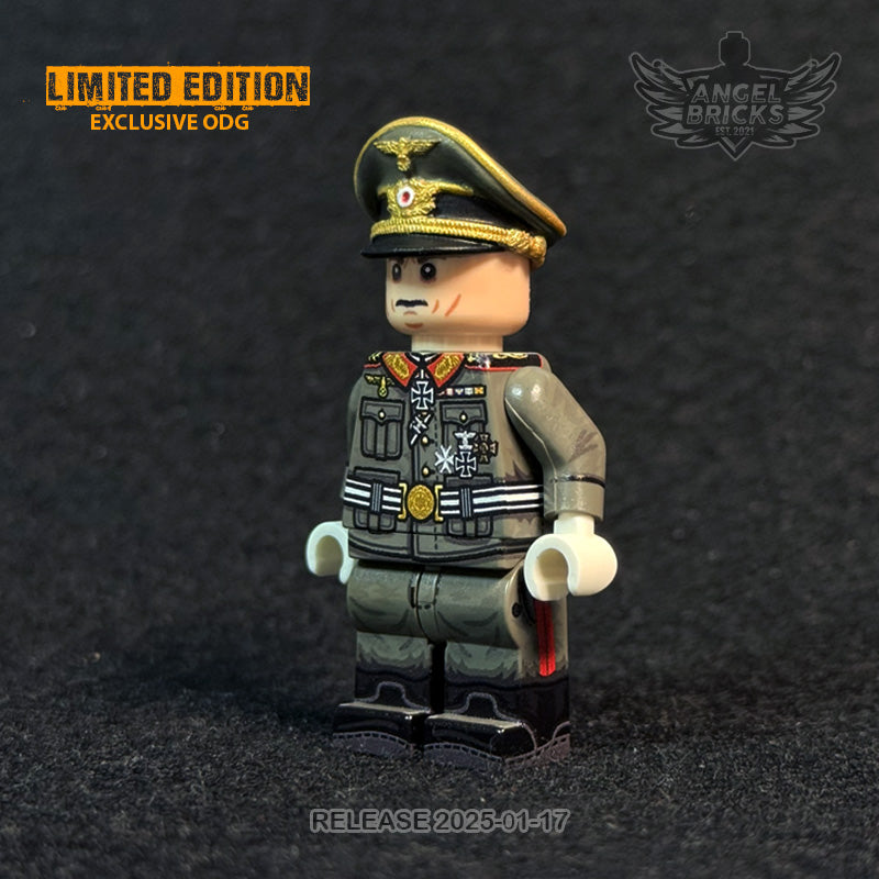 Minifigure #16 (WW2 German Generalleutnant)