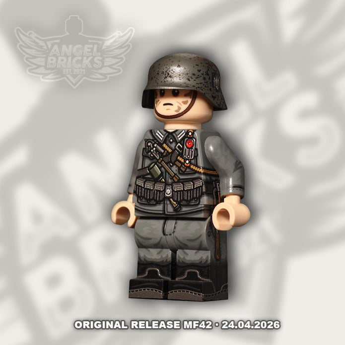 Minifigure #42 (WW2 German soldier)