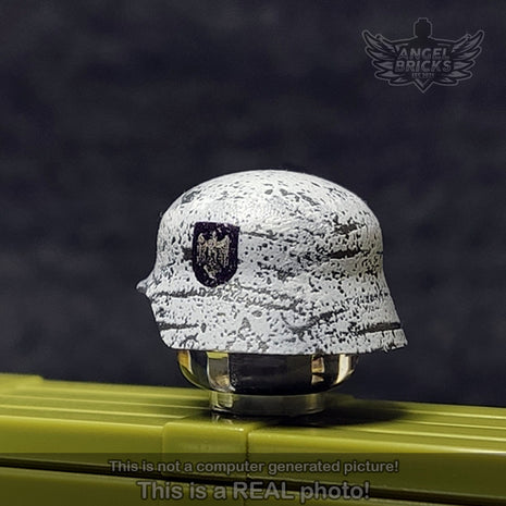 BrickArms® Stahlhelm (Gunmetal). Printed #05