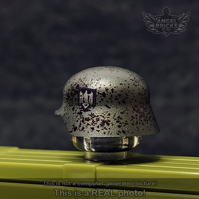 BrickArms® Stahlhelm (Gunmetal). Printed #06
