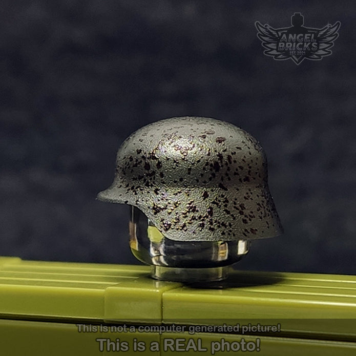 BrickArms® Stahlhelm (Gunmetal). Printed #08