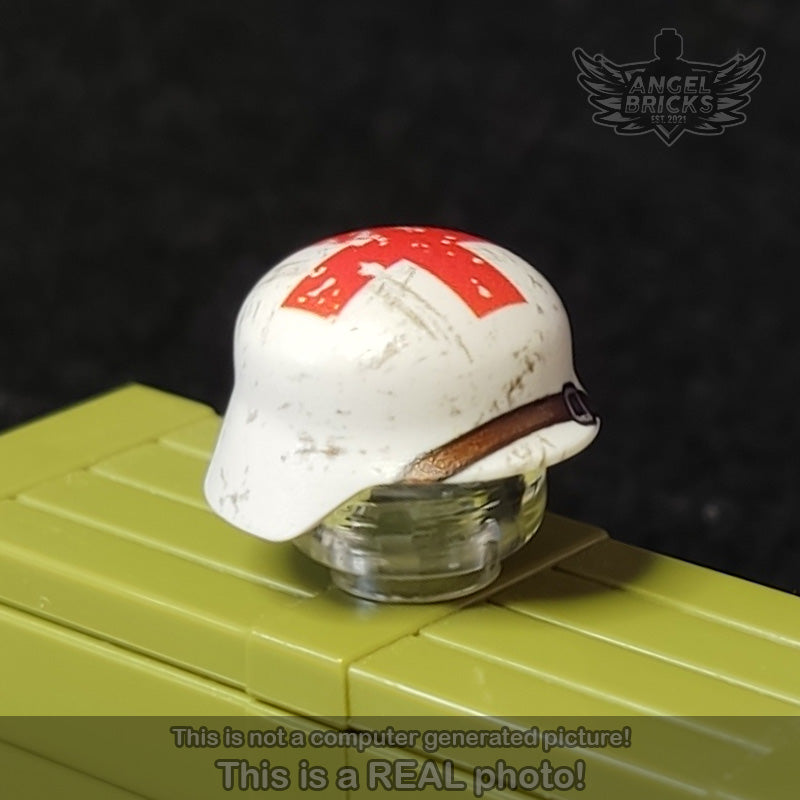 BrickArms® Stahlhelm (White). Printed #13