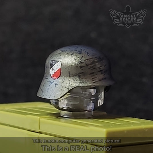 BrickArms® Stahlhelm (Gunmetal). Printed #19