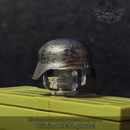 BrickArms® Stahlhelm (Gunmetal). Printed #21