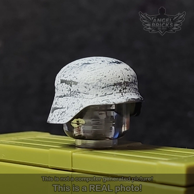 BrickArms® Stahlhelm (Gunmetal). Printed #23